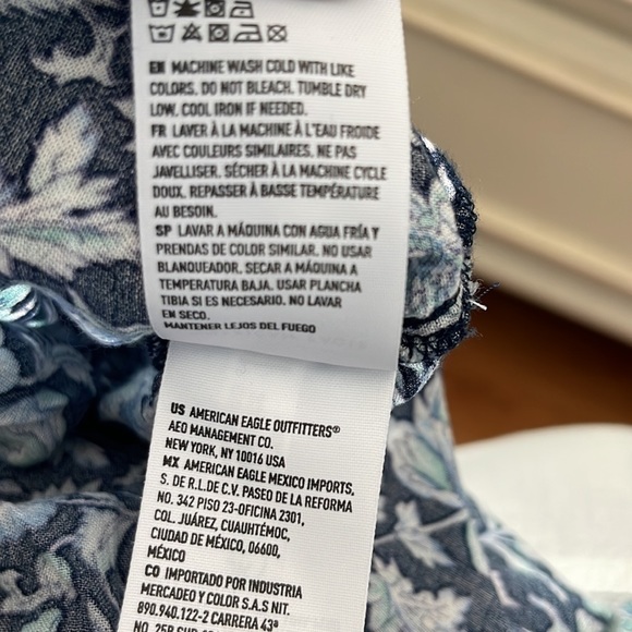 American Eagle Outfitters Blue Floral Top - Picture 6 of 7